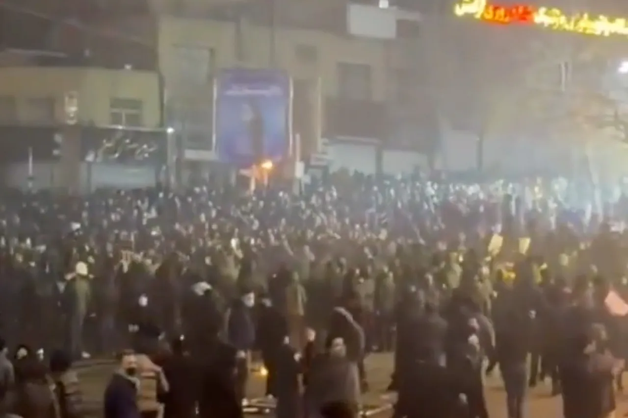 La Red se vuelve invisible en Irán: ¿qué secretos ocultan las autoridades detrás del corte de internet?